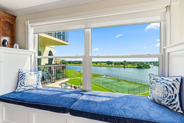 3 of 46 - 374 Golfview Road #405, North Palm Beach, FL