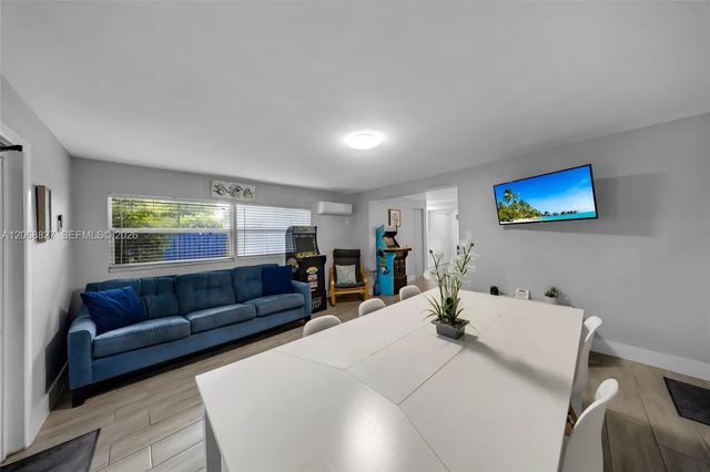 5 of 44 - 817 Sw 12th Street, Fort Lauderdale, FL