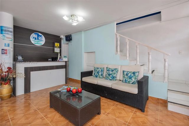 3 of 65 - Calle 10 Calle 10 2-10, , 