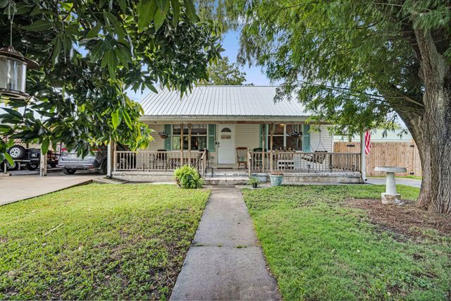 417 Royal Palm Avenue, Clewiston