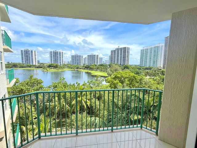 20000 E Country Club Drive #612, Aventura