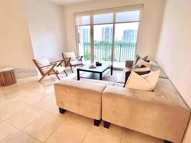 4 of 32 - 20000 E Country Club Drive #612, Aventura, FL