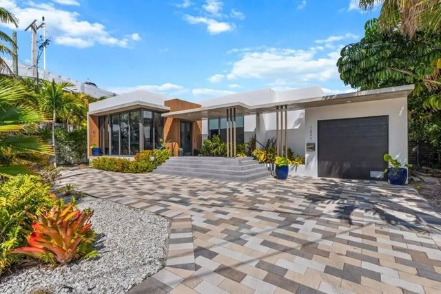 1845 Ne 124th Street, North Miami