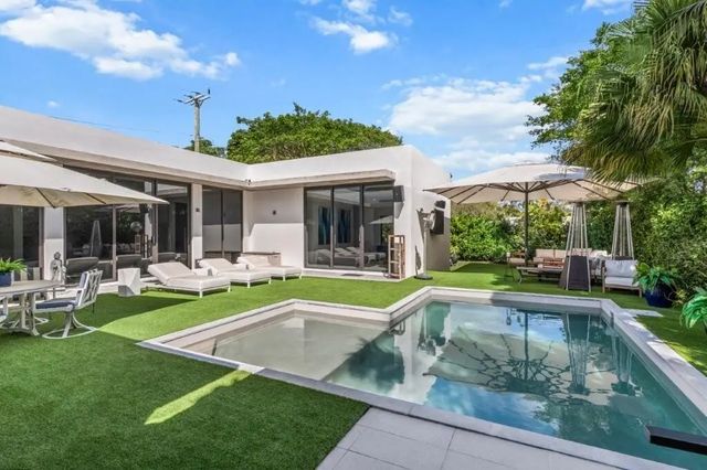 4 of 19 - 1845 Ne 124th Street, North Miami, FL