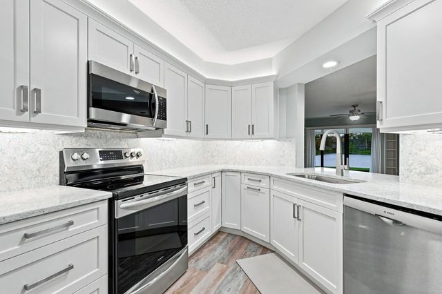 3 of 33 - 3410 Se Martinique Trace #102, Stuart, FL