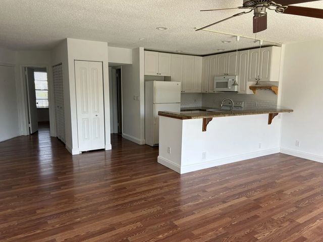 5 of 22 - 342 Southwind Drive #203, North Palm Beach, FL