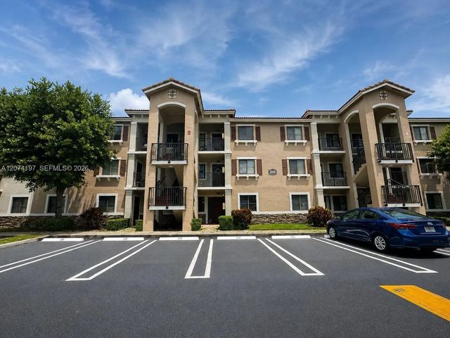 22621 Sw 88th Place #106-8, Cutler Bay