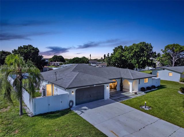 3 of 55 - 713 Se, Cape Coral, FL