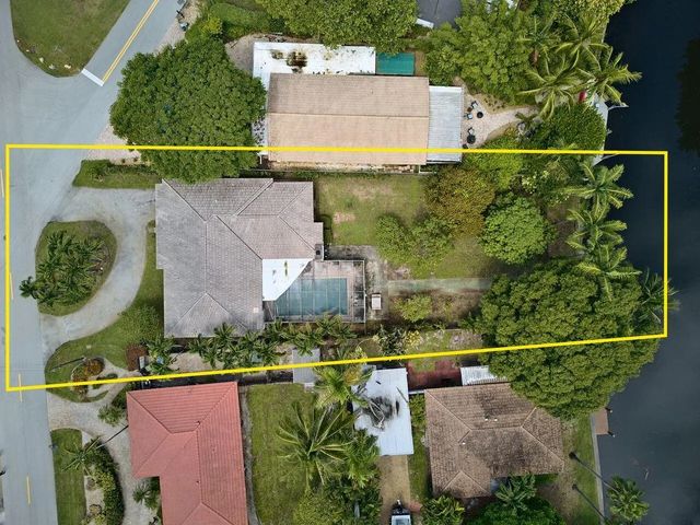 3 of 25 - 201 Ne 29th Street, Wilton Manors, FL