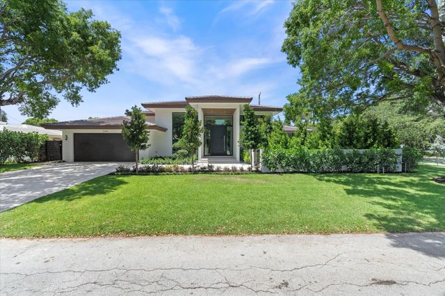 2265 Ne 30th Court, Lighthouse Point