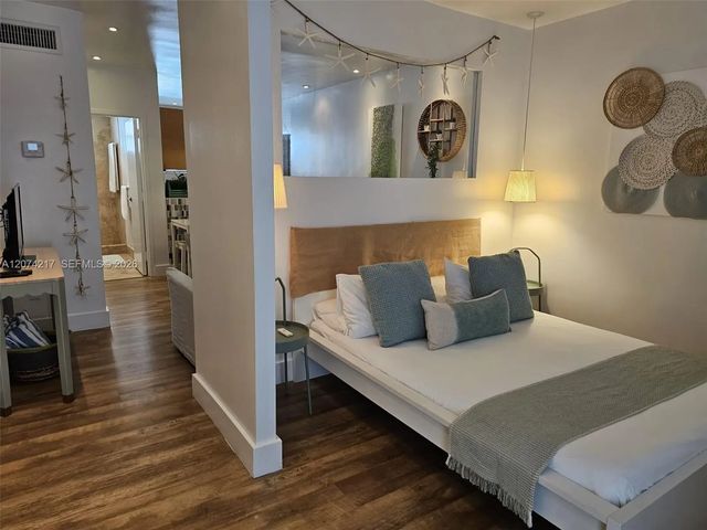751 Collins Avenue #3, Miami Beach