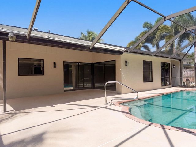 4 of 21 - 888 Brightwood, Wellington, FL