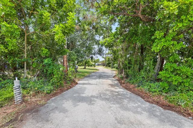 5 of 11 - 4309 Gulfstream Road, Lake Worth, FL