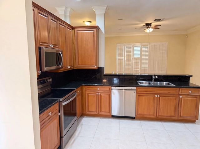 2 of 29 - 424 Dover, Port St. Lucie, FL