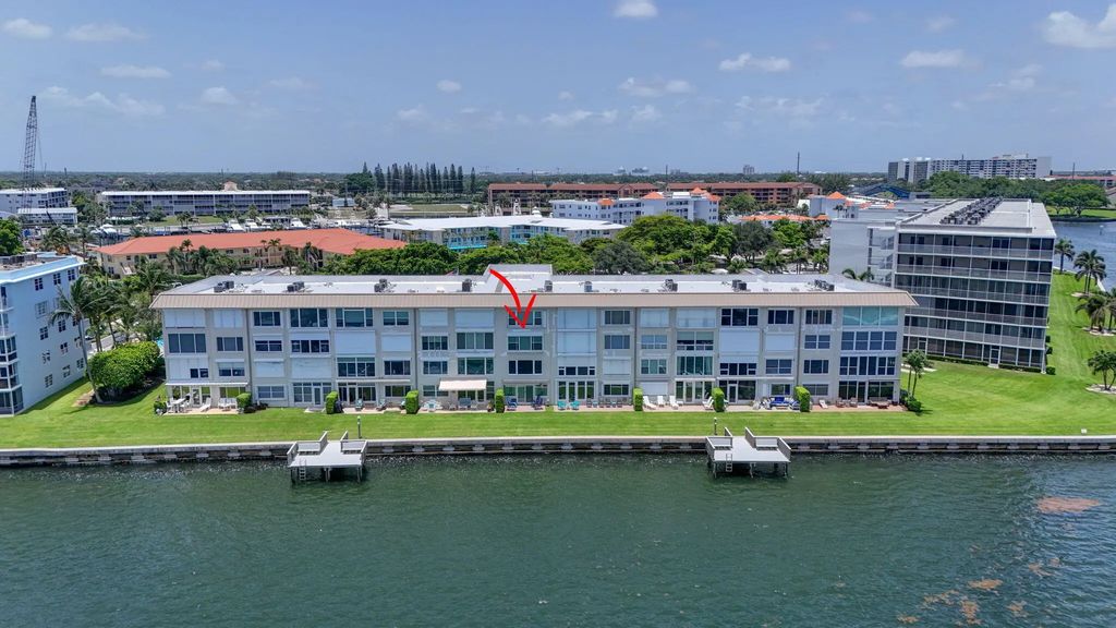 52 Yacht Club Drive #305, North Palm Beach