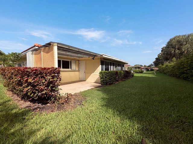 5 of 24 - 4360 Nw 12th Drive, Deerfield Beach, FL