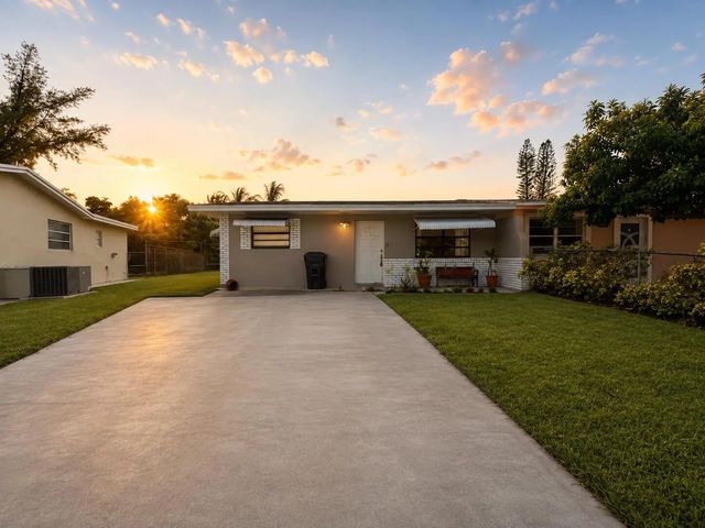 6960 Sw 18th Court, North Lauderdale