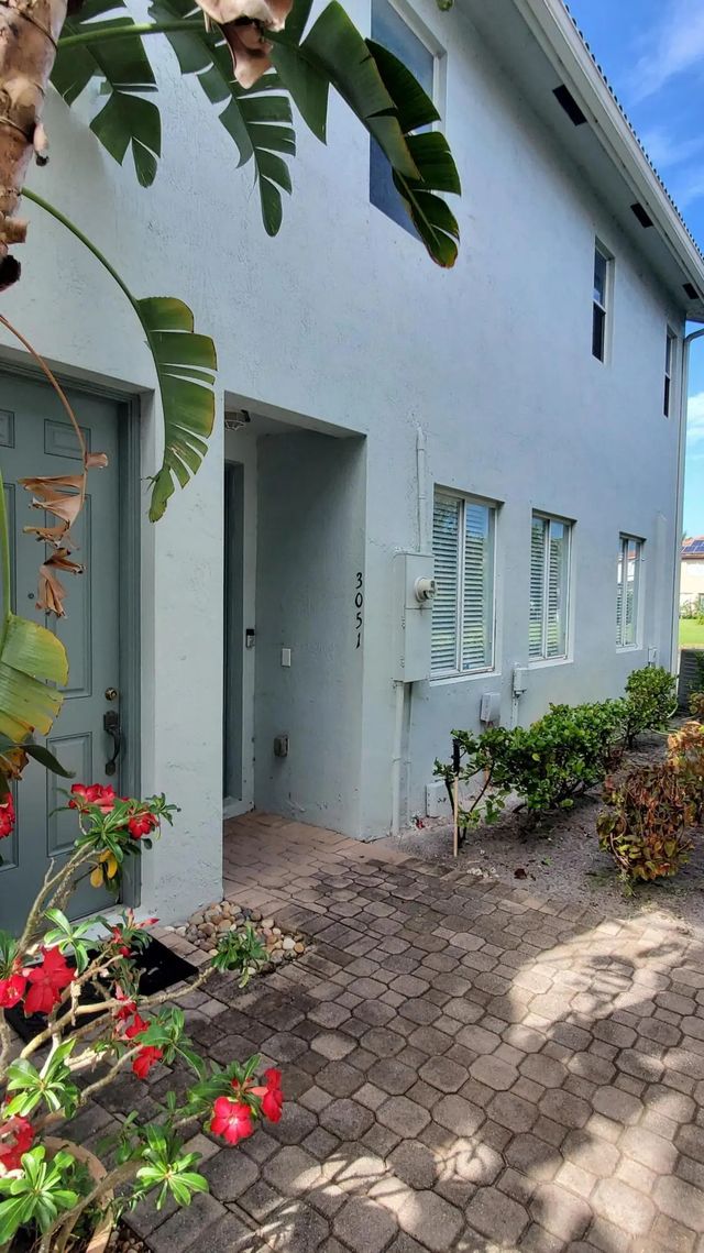 2 of 19 - 3051 Laurel Ridge Circle, Riviera Beach, FL
