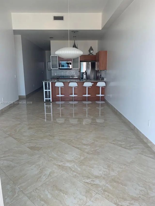 3 of 7 - 185 Sw 7th Street #4303, Miami, FL