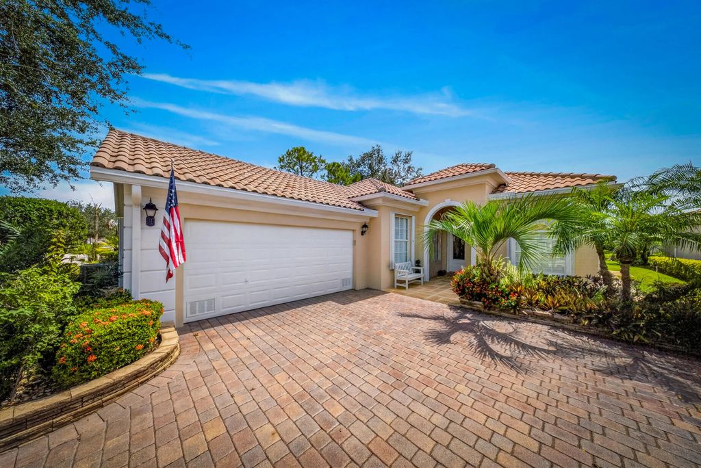 10811 Sw Candlewood Road, Port St. Lucie