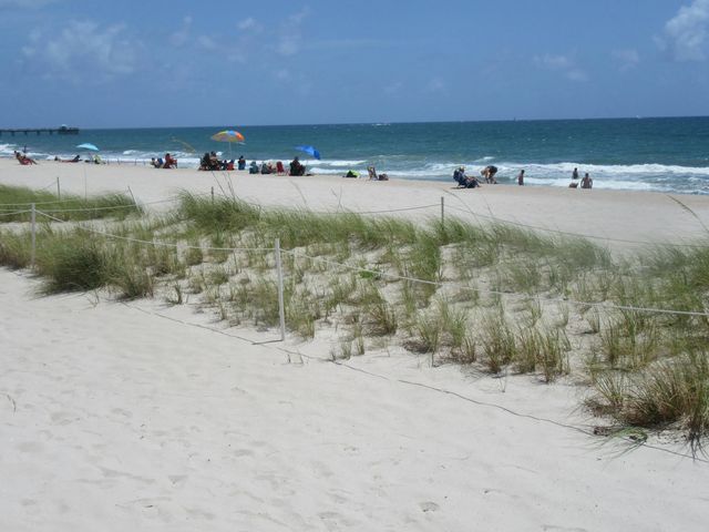 3 of 35 - 4050 N Ocean Drive #1509, Lauderdale-By-The-Sea, FL