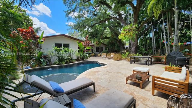 3 of 31 - 391 Ne 131st Street, North Miami, FL