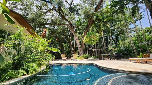 5 of 31 - 391 Ne 131st Street, North Miami, FL