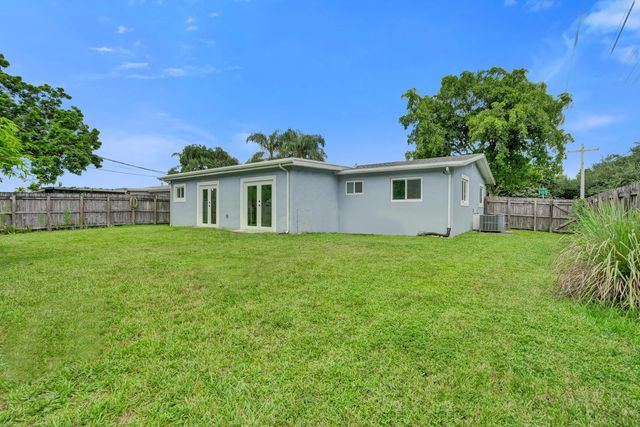 3 of 24 - 6400 Park Street, Hollywood, FL