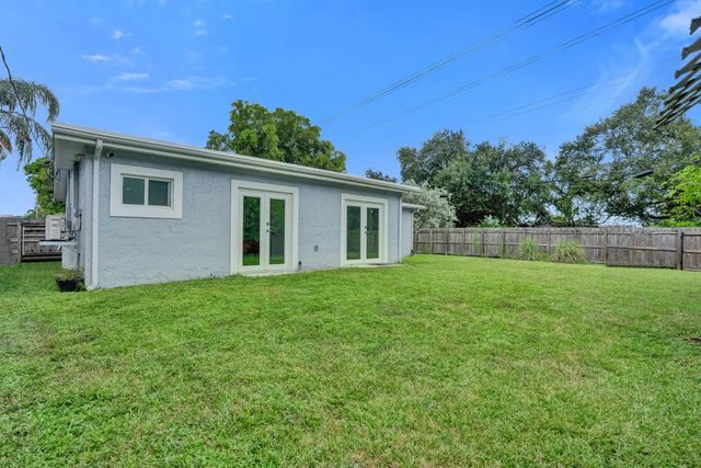 4 of 24 - 6400 Park Street, Hollywood, FL