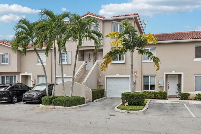 2 of 43 - 167 Riviera Circle, Weston, FL