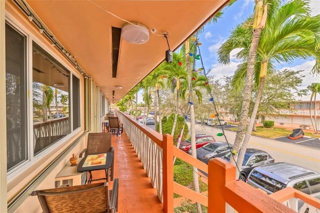 5 of 51 - 1000 Sw 11th Avenue #12a Bldg E, Hallandale Beach, FL