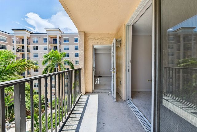 5 of 42 - 1801 N Flagler Drive #631, West Palm Beach, FL