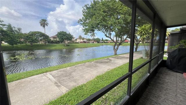 5437 Mendoza Street, West Palm Beach