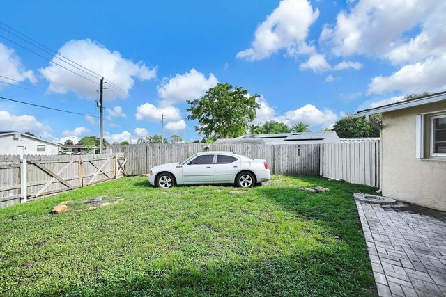 3 of 61 - 2171 Sw 36th Terrace, Fort Lauderdale, FL