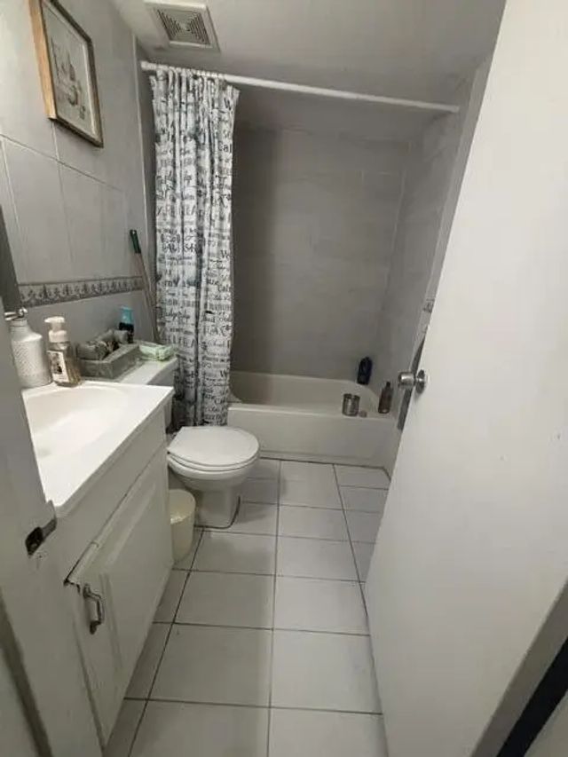 4 of 21 - 255 Nw 27th Court, Miami, FL