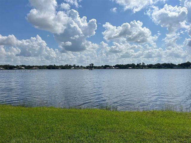 1050 Lake Carrie Drive, Lake Placid