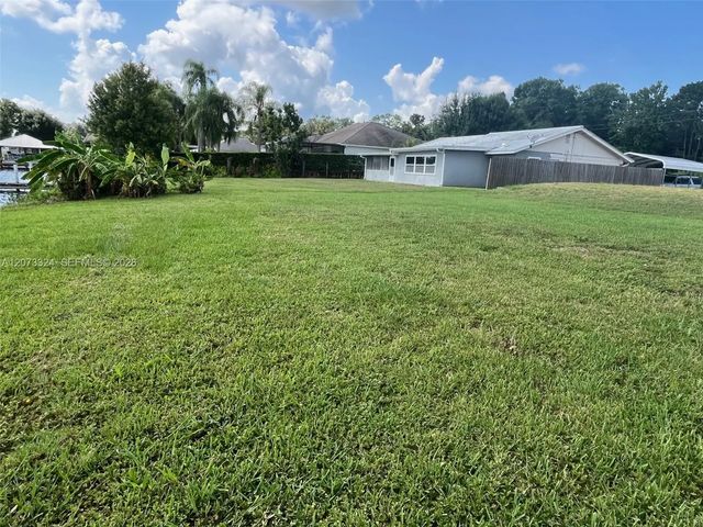 4 of 10 - 1050 Lake Carrie Drive, Lake Placid, FL