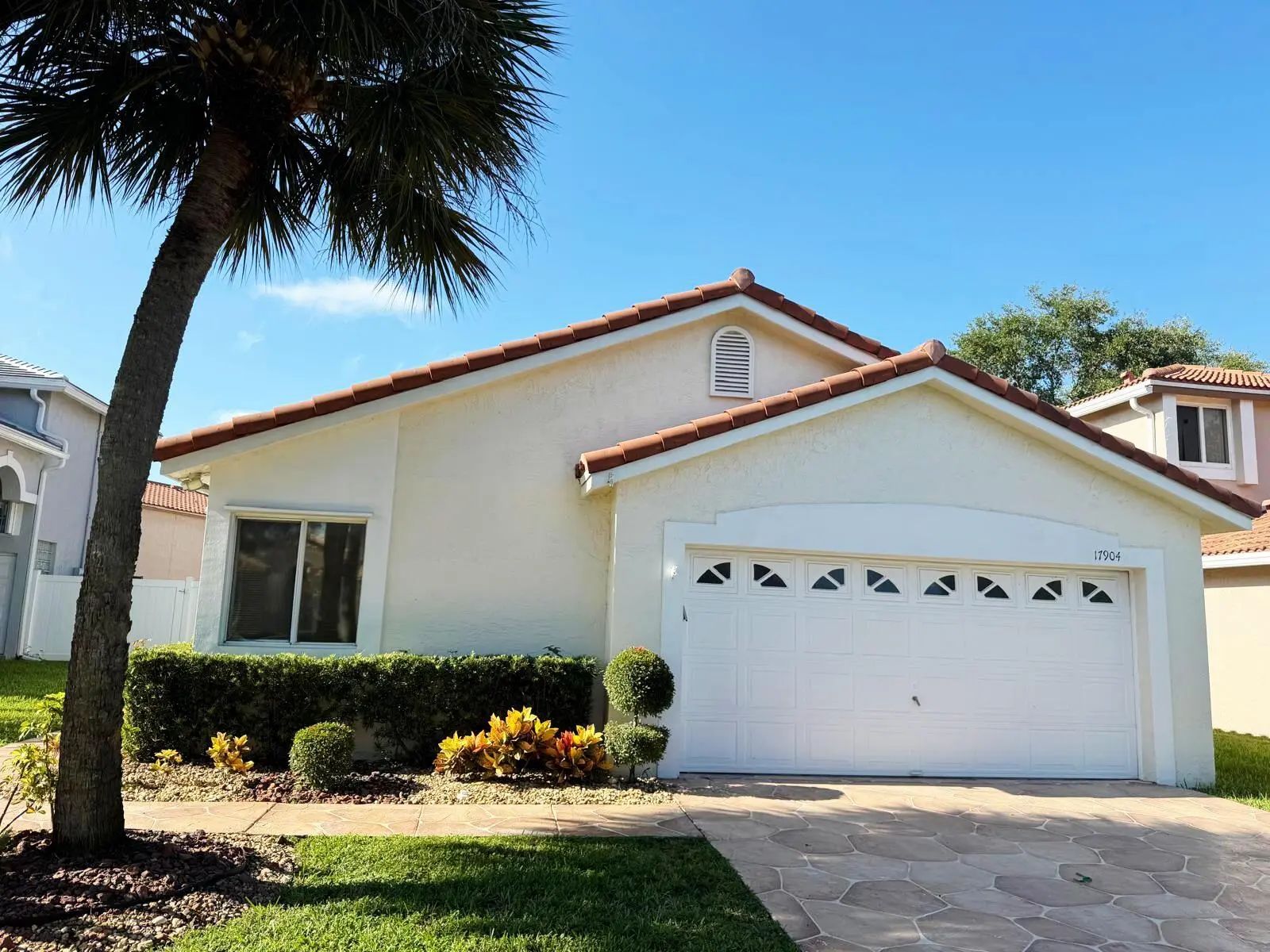 17904 Sw 1st Street, Pembroke Pines