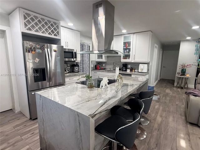 2 of 24 - 1201 N 70th Way, Hollywood, FL
