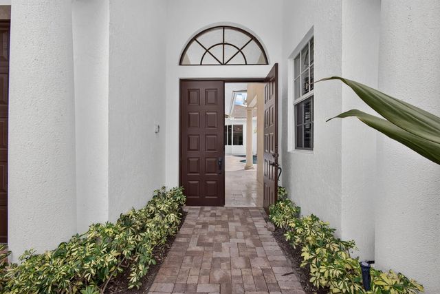 5 of 55 - 540 Les Jardin Drive, Palm Beach Gardens, FL