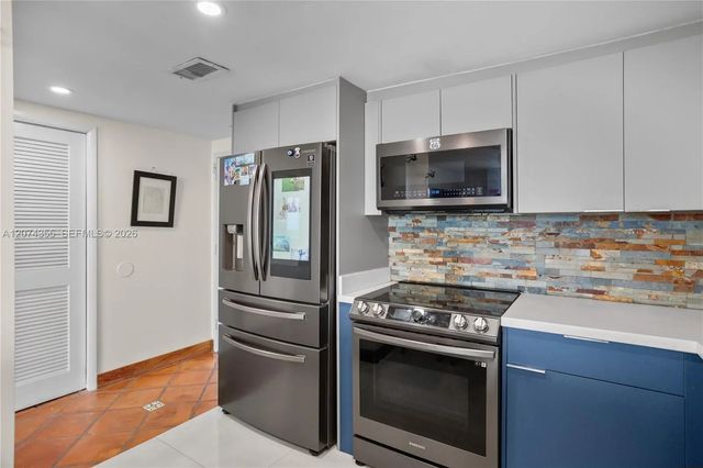 5 of 41 - 2350 Ne 135th Street #1204, North Miami, FL
