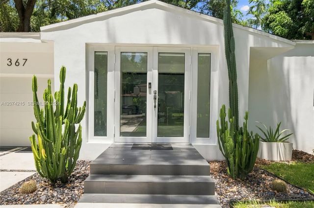 3 of 33 - 367 Ne 86th Street, El Portal, FL