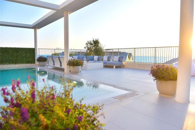 4 of 26 - 12 Hanamal Street #ph, , 