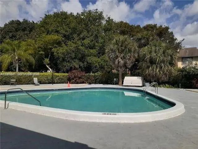 2 of 3 - 4354 Nw 9th Avenue #14-3f, Deerfield Beach, FL