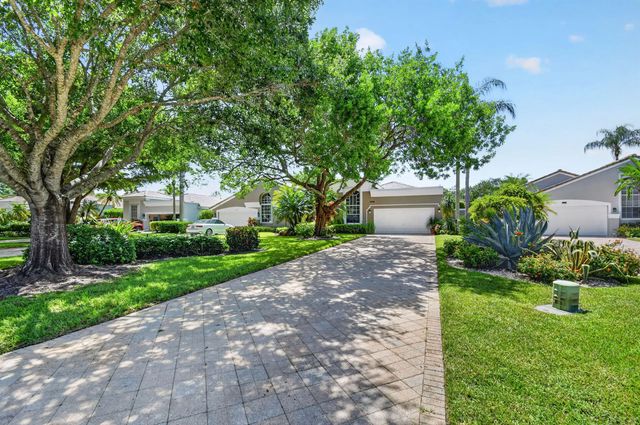3 of 73 - 4758 Carlton Golf Drive, Lake Worth, FL