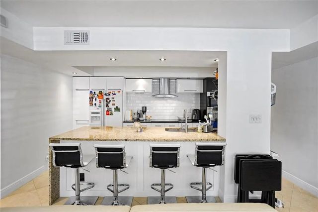 4 of 45 - 2900 Ne 30th Street #g1, Fort Lauderdale, FL
