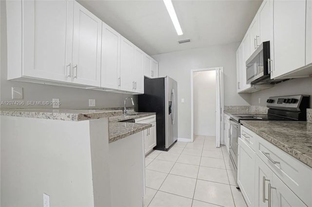 5 of 32 - 606 Ne 35th Avenue, Homestead, FL