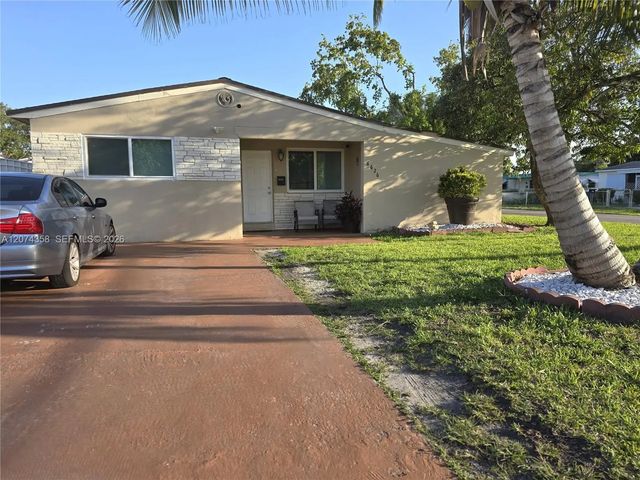 6626 Sw 1st Court, Pembroke Pines