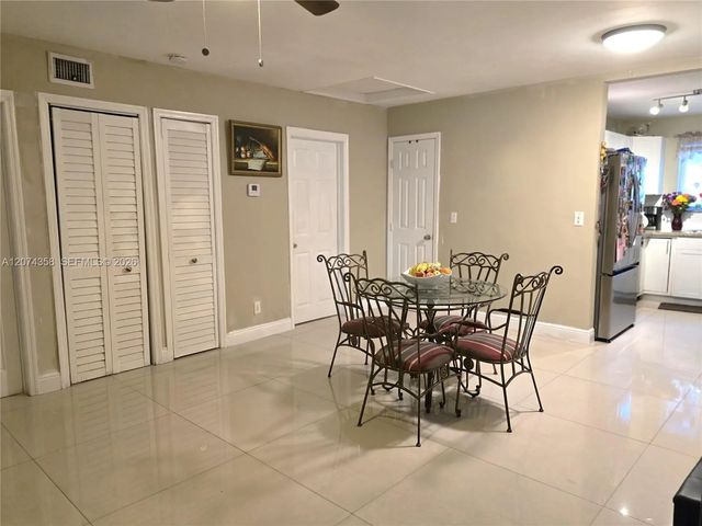 3 of 28 - 6626 Sw 1st Court, Pembroke Pines, FL
