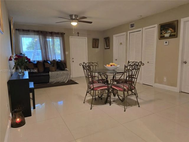 4 of 28 - 6626 Sw 1st Court, Pembroke Pines, FL